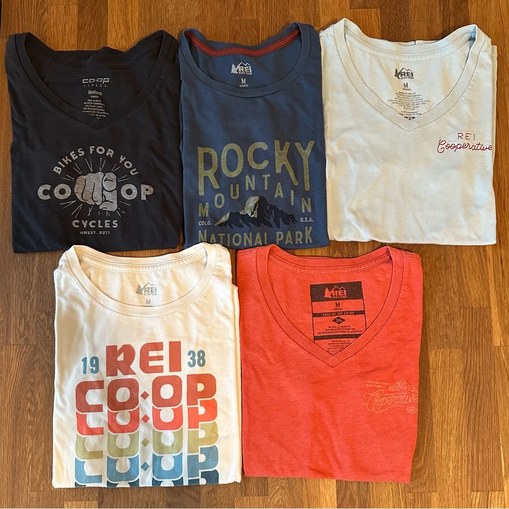 Set of five REI Women’s Short Sleeve Tees - Grey, Blue, White, Red